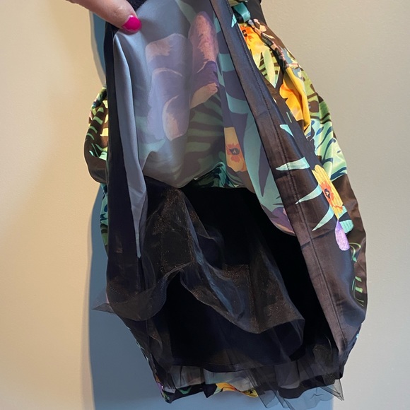 TOV Belted skirt - Picture 8 of 9